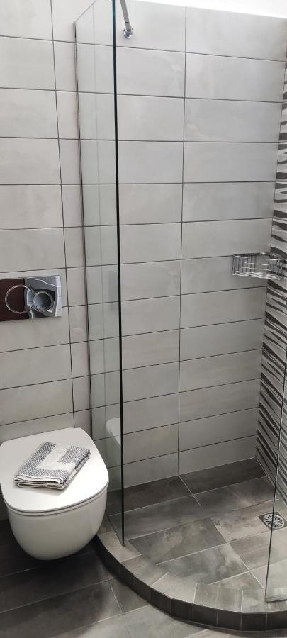 Ninemia Apartment Artemonas Luaran gambar